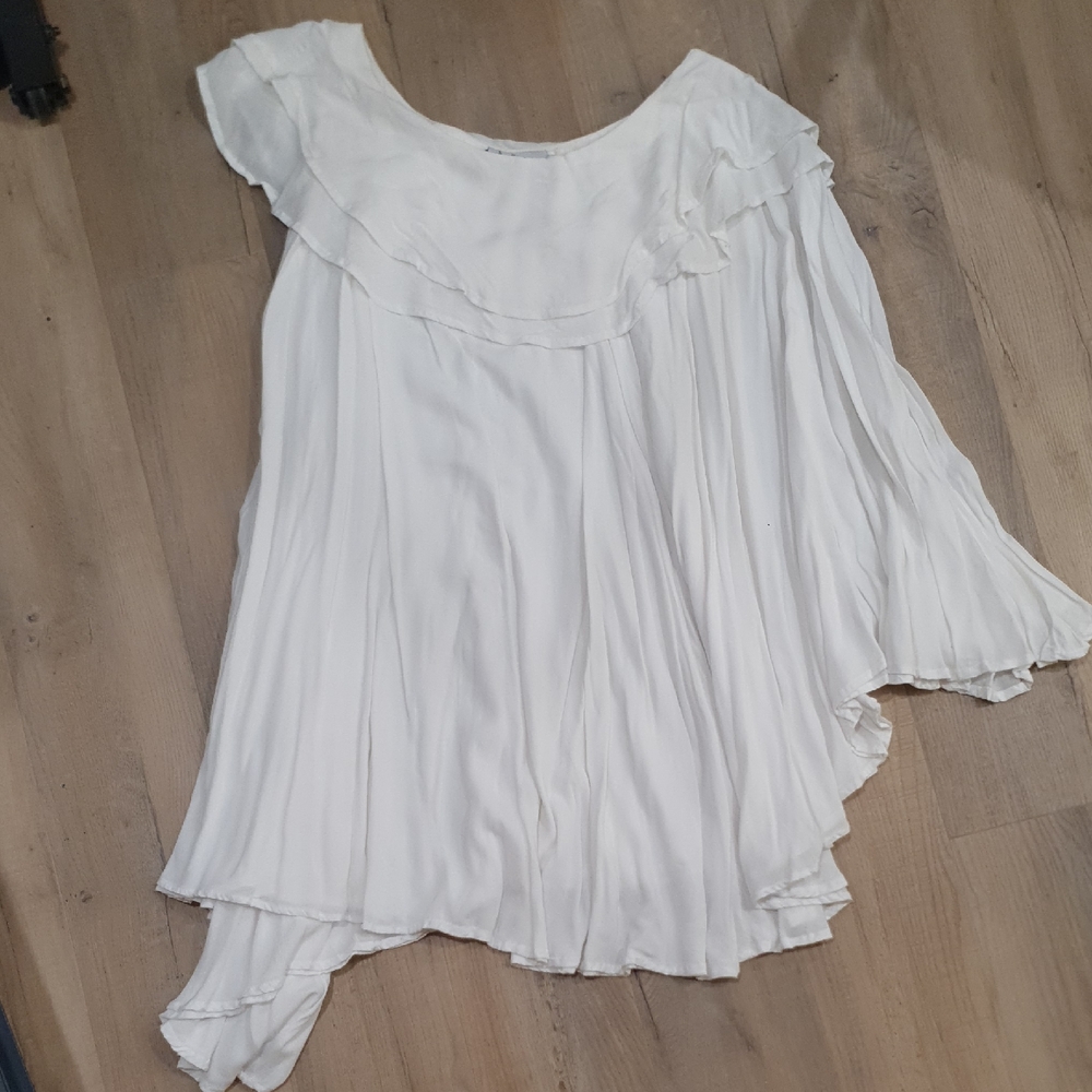 MLM Flowing One Shoulder White asymmetrical Sleeveless Dress Eize Small